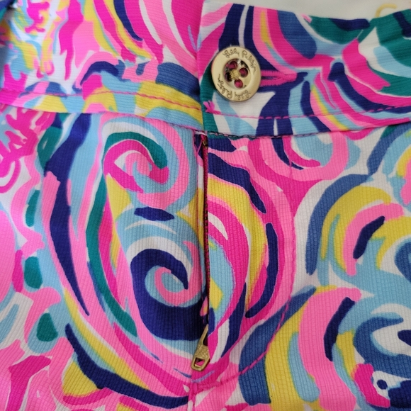Lilly Pulitzer Psychedelic Sunshine Callahan Short, size 6 - Picture 2 of 7